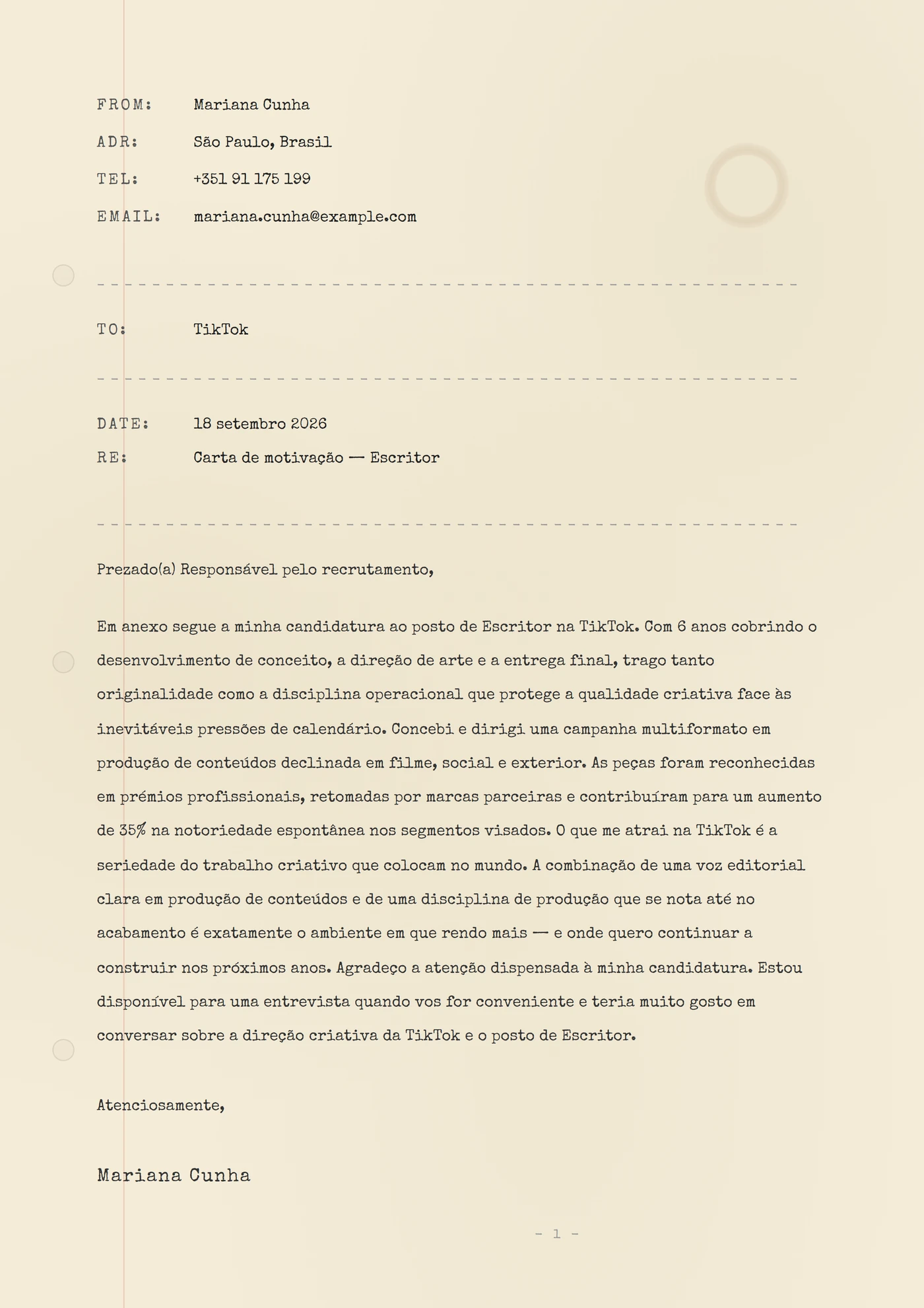 Máquina de escrever retro — Modelos de carta de apresentação