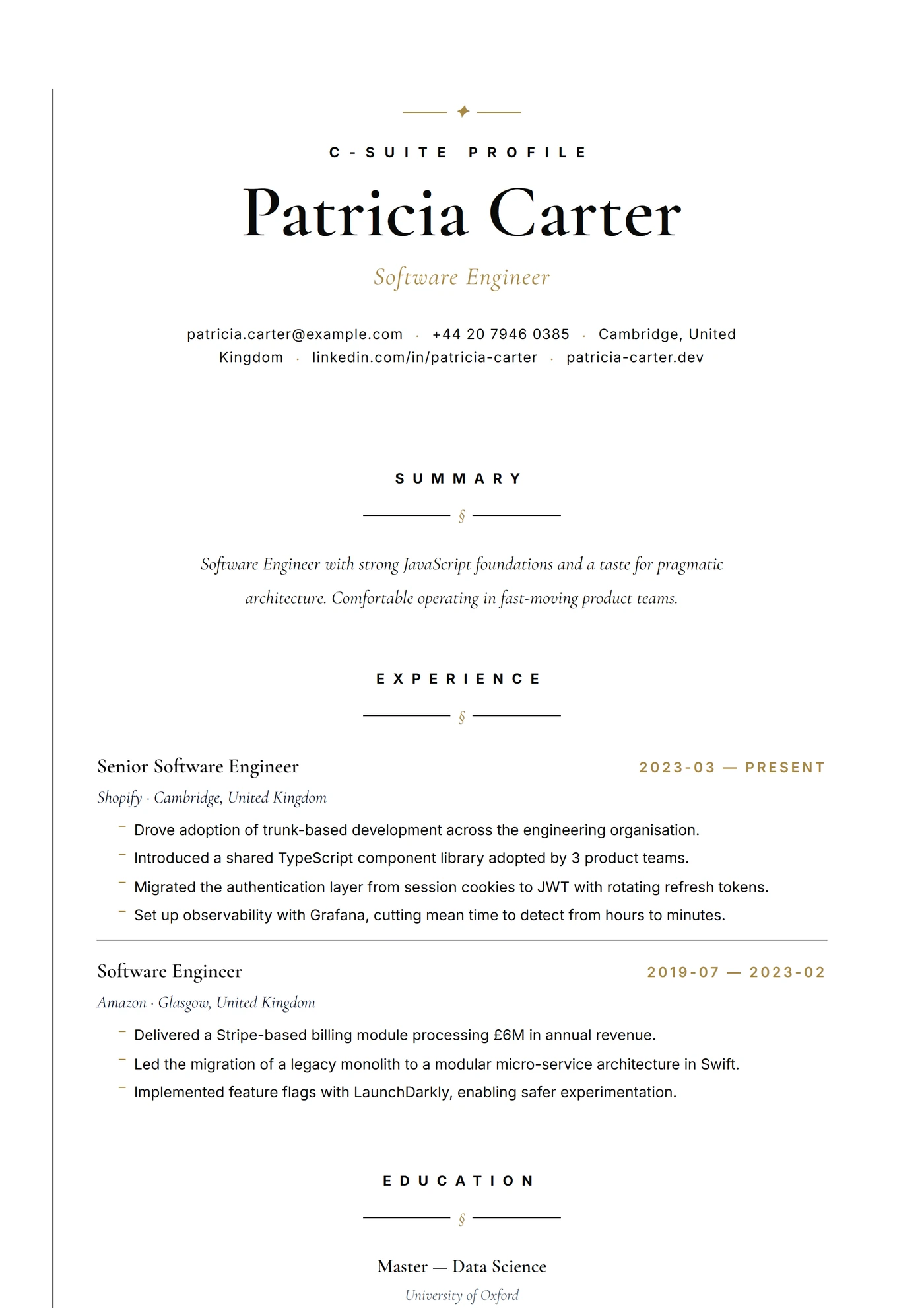 C-Suite Élégant — Modèles de CV