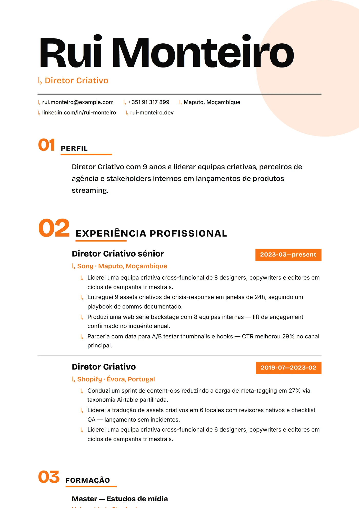 Moderno Assimétrico — Modelos de currículo